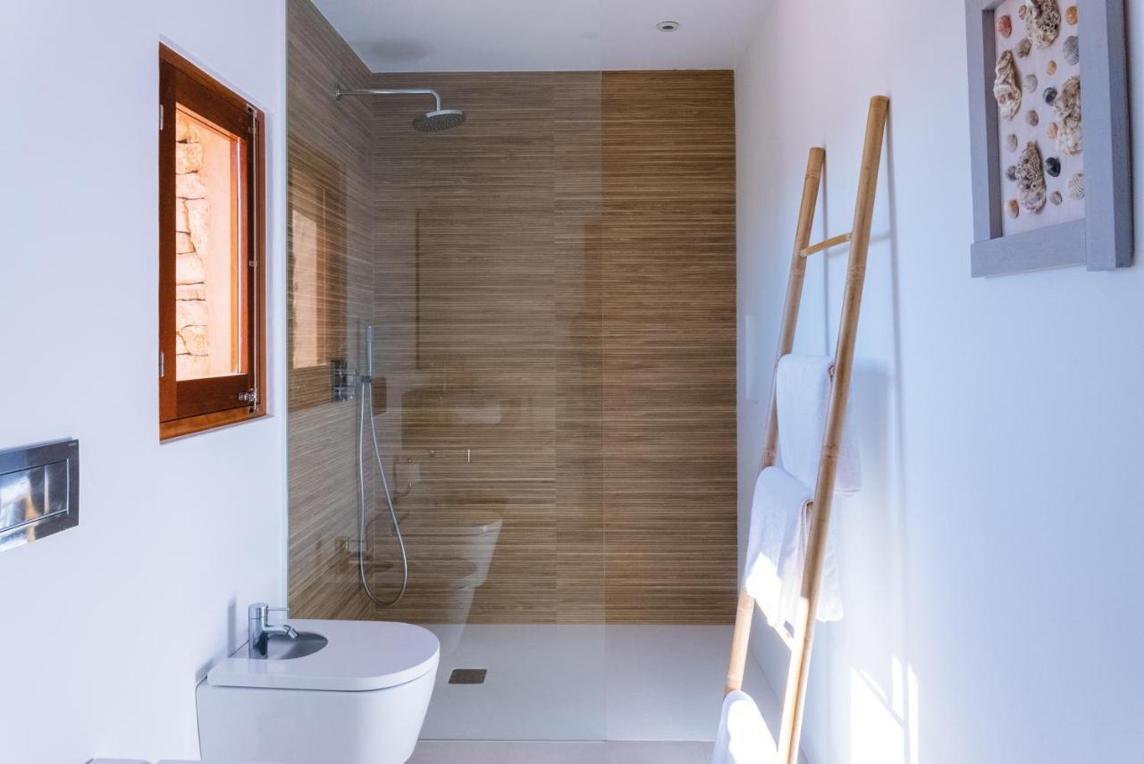 New Luxury Villa - Es Pujol De Na Rita ลามอลา ภายนอก รูปภาพ
